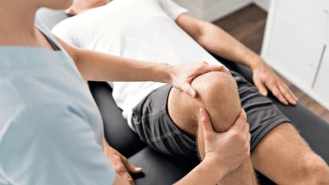 Czy podczas rehabilitacji można pracować? Sprawdź, co musisz wiedzieć