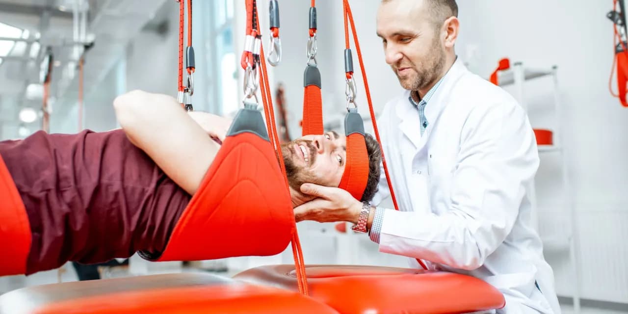 Ile trwa rehabilitacja kręgosłupa lędźwiowego i co wpływa na czas?